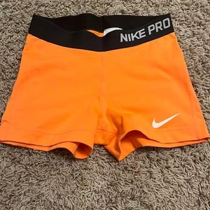 Women’s Nike Pro spandex 2.5 inch size S